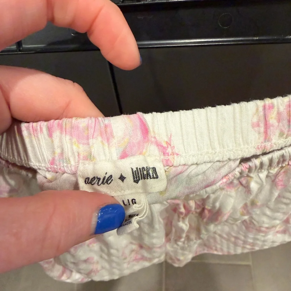 Aerie Wicked Pajama Set Seersucker Pink Graphic Button Down & Shorts M/L